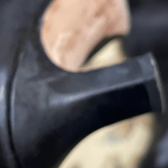 Manolo Blahnik leather Knee boots in black leather Size 35 - Picture 11 of 15